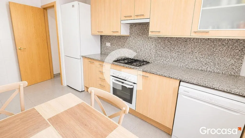 Köök - Apartment with Parking in El Vendrell