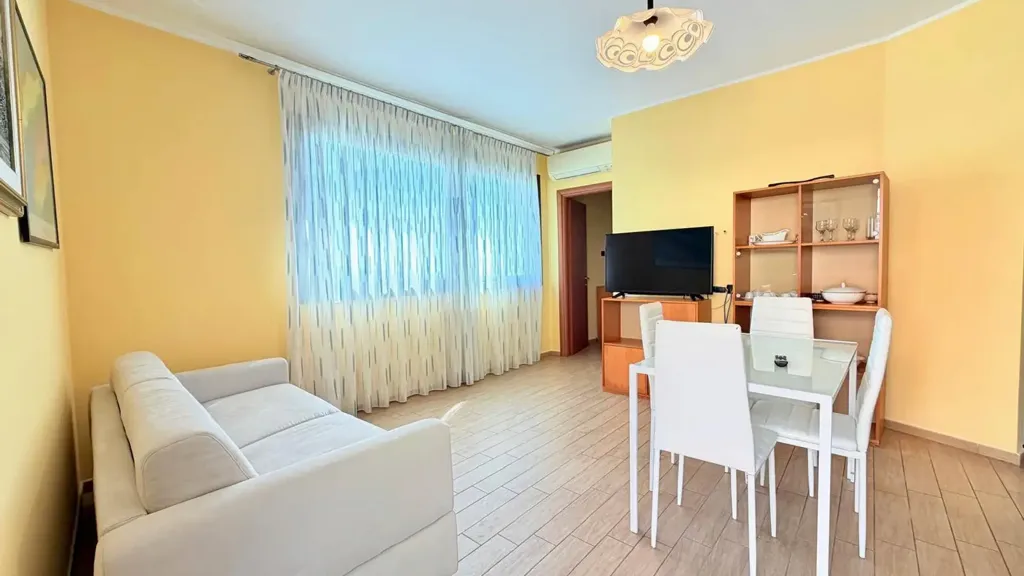 Séjour - Terraced Apartment with Sea View in Coldirodi