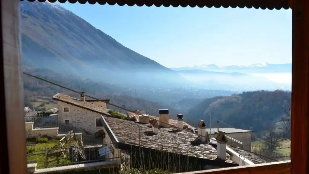 Rõdu - Terraced House with Panoramic View in Ovindoli