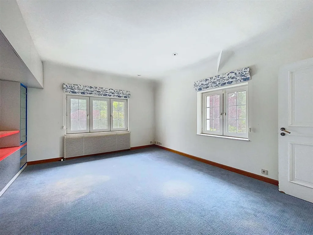Magamistoad - 6-Bedroom Villa with Pool in Uccle