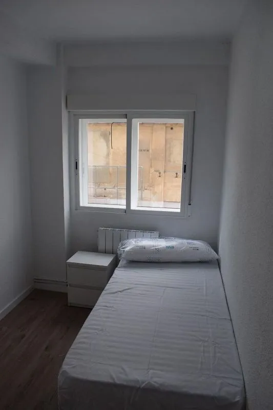 Chambres - Reformed Flat with East View in Oliver