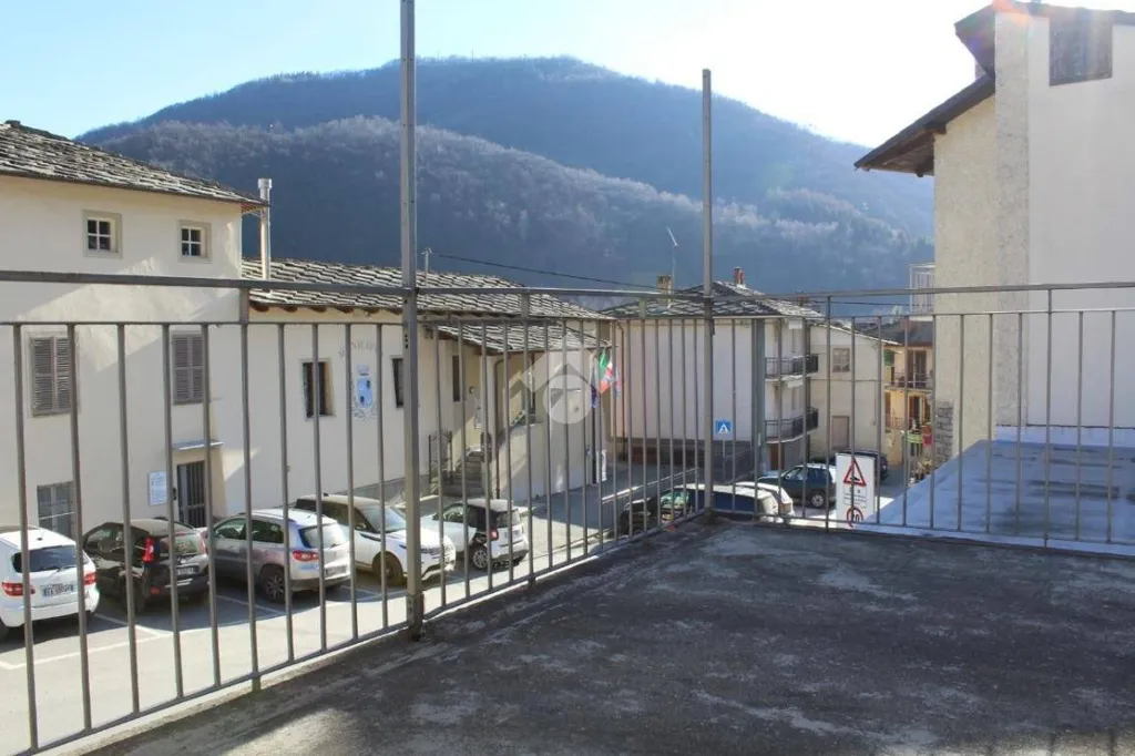 Balcon - Apartment with Terrace in Central Brossasco
