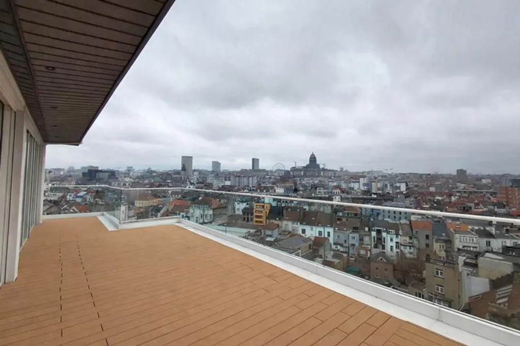 Terrasse - Appartement Moderne avec Terrasse à Bruxelles