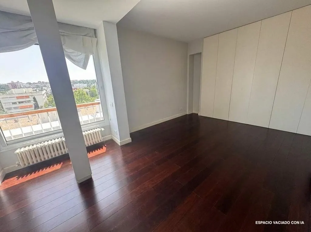 Rooms - Luxury Flat with Pool on Arroyofresno Street, Madrid