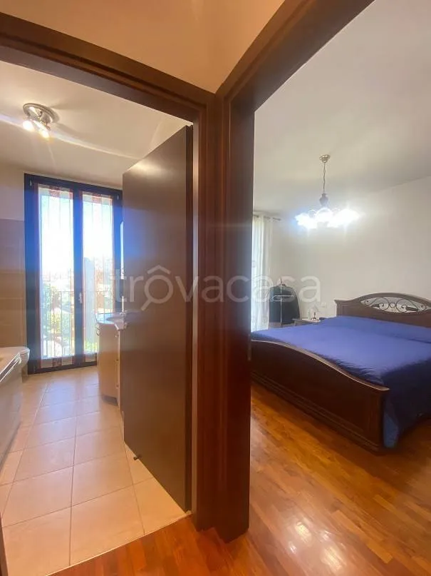 Chambres - Apartment with Terrace near Tavazzano Station