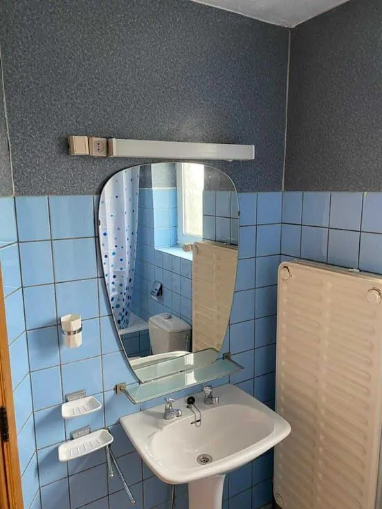Vannitoad - Renovated Flat with Central Heating in Namur