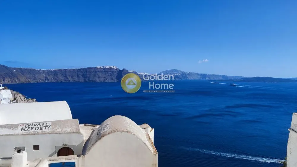 Terrass - Retail Store with Sea View in Santorini Oia