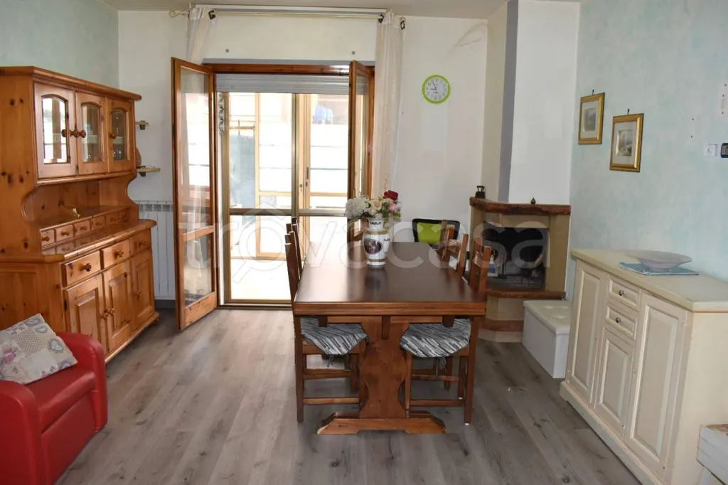 Salle à manger - Quadruplex with Terrace in Castel del Piano