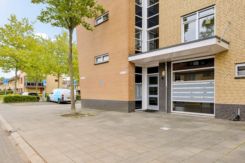 Välivaade - Modern Flat with Balcony in Almere