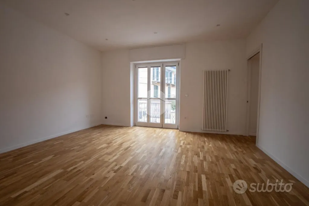 Appartement 3 pièces à IT