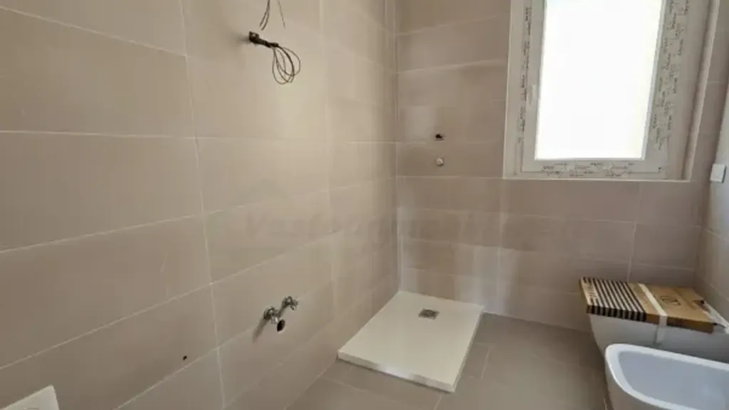 Salles de bain - Appartement 6 pièces à IT