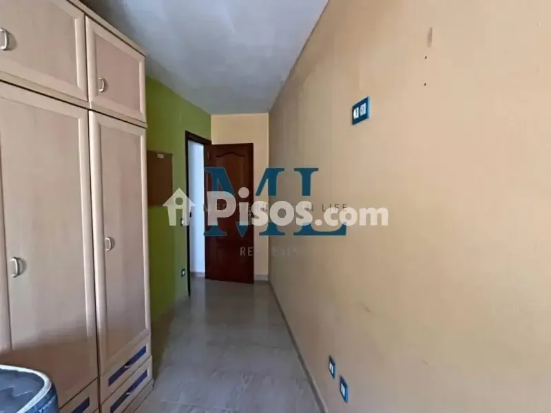 Esik - Corner Semi-detached House with Terrace in Sant Pere de Ribes