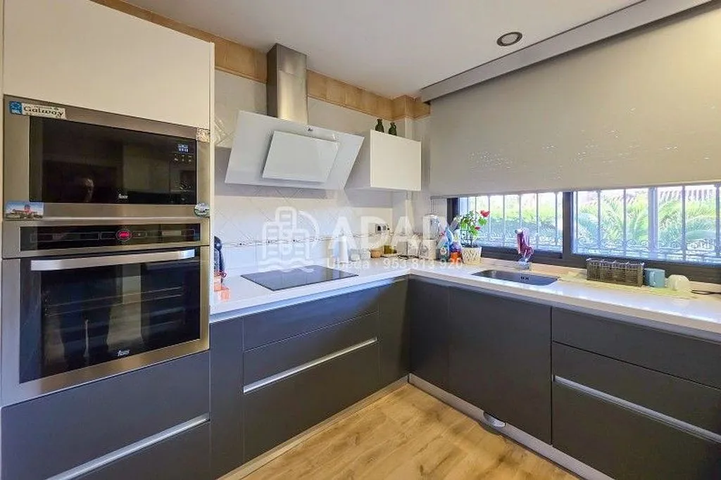 Kitchen - Chalet with Pool in Baeza, Jaén