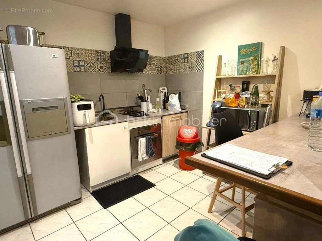 Cucina - Commercial Space with Apartment in Jonzac Centre