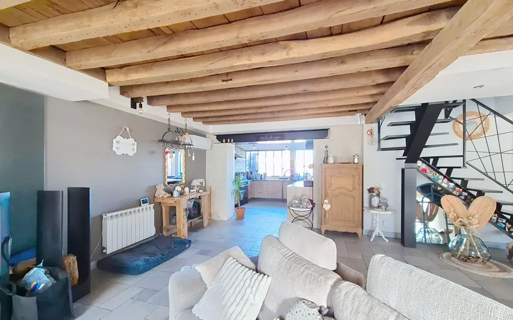 Séjour - Maison Rénovée avec Terrasse à Ingré