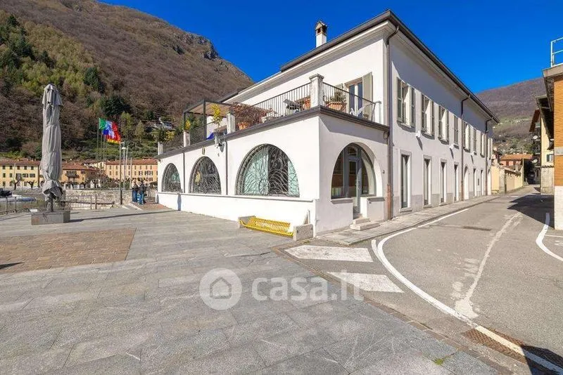 Lakefront Apartment in Dongo with Terrazzo