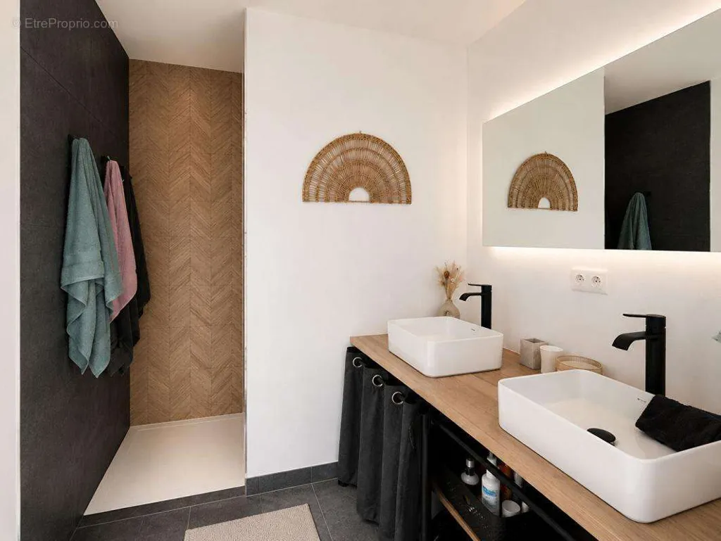 Salles de bain - Maison en Pierre Rénovée à Plaintel