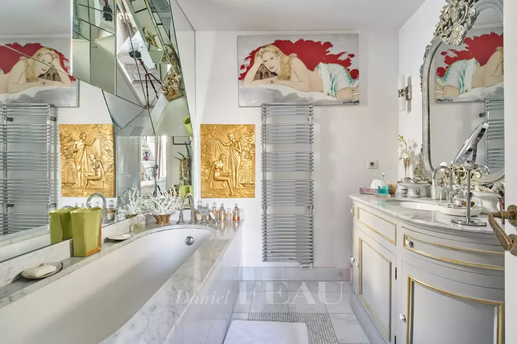 Bathrooms - Haussmannian Apartment with Park View in Paris 8th