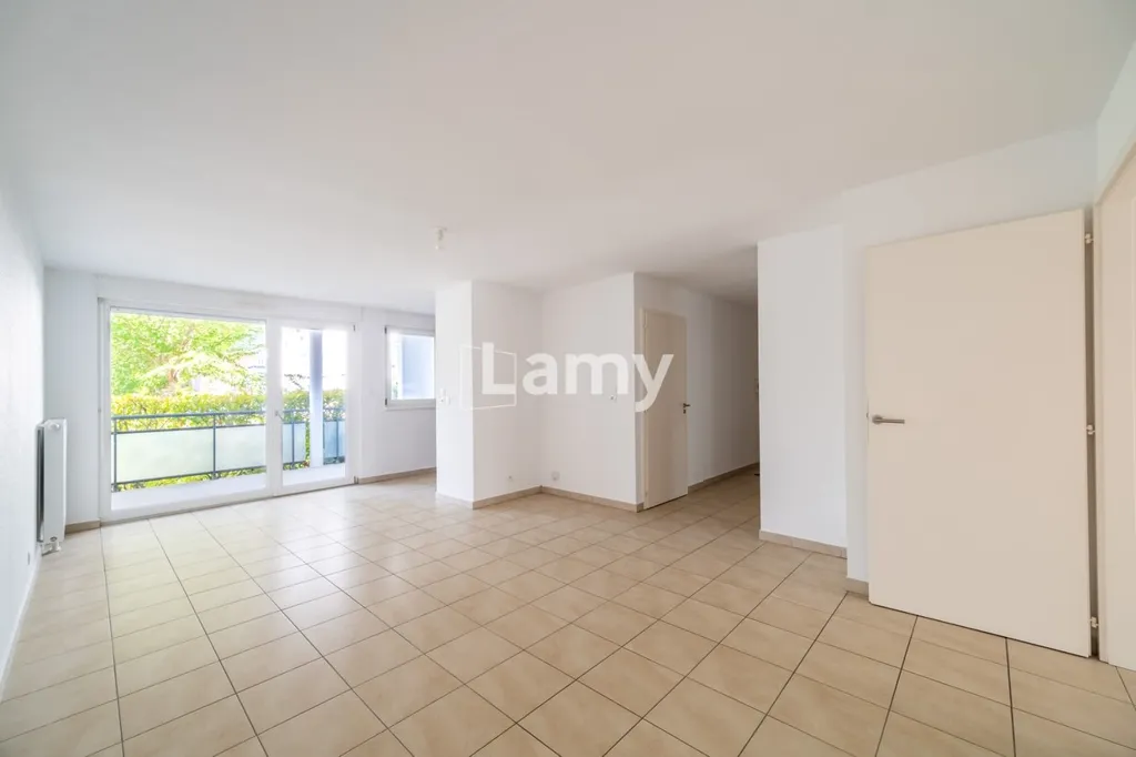 Pièces - Appartement de rez-de-chaussée avec terrasse à Saint-Louis