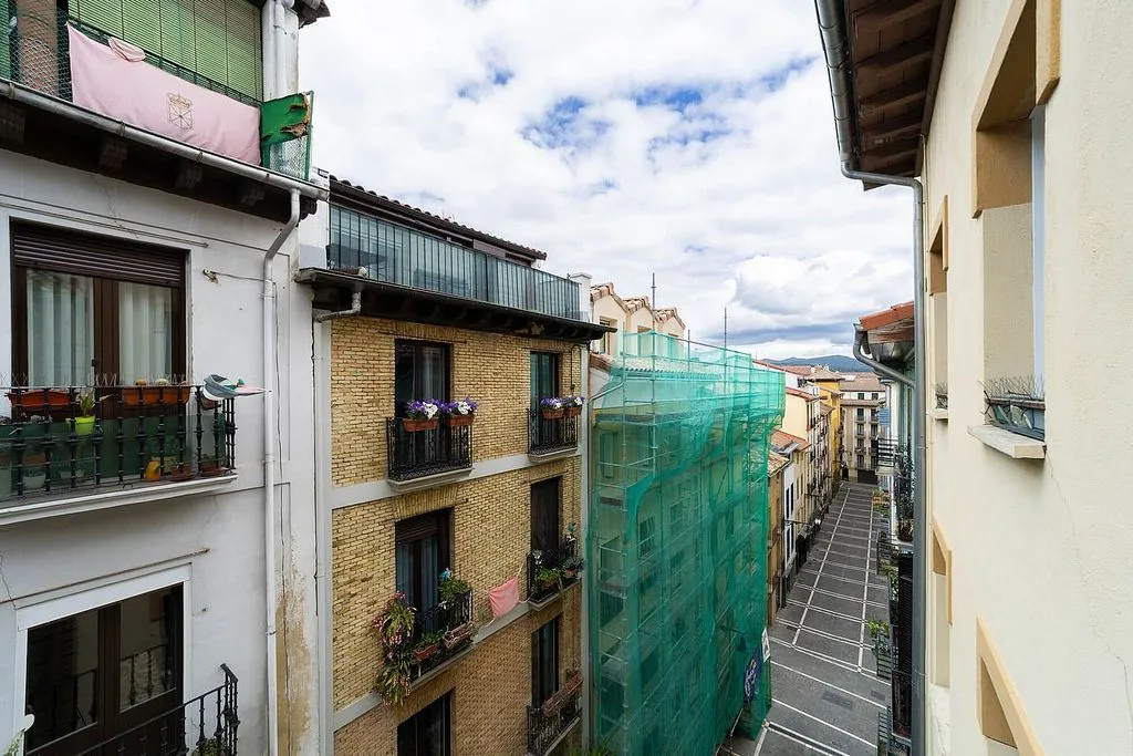 Balcon - Furnished Flat with Balcony in Pamplona
