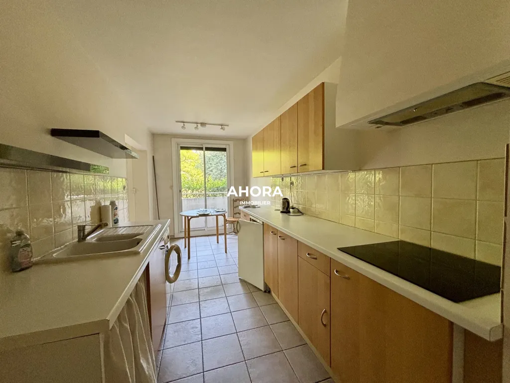 Cucina - Bright 2/3-Person Flat with Park View in Marseille