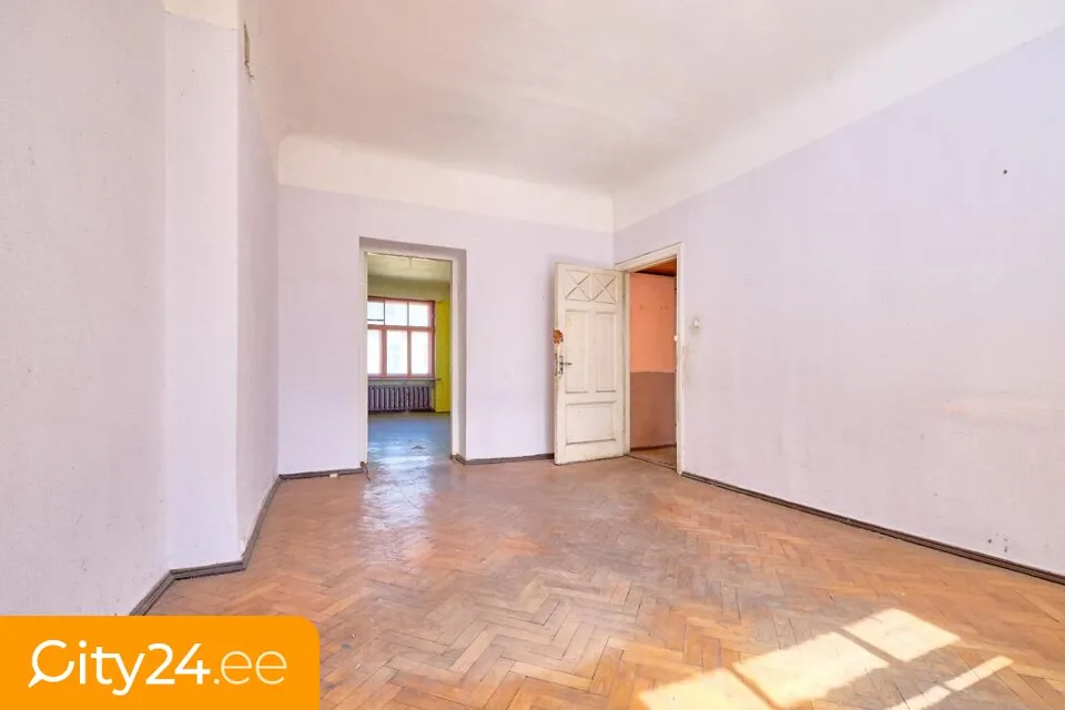 Stanze - Four-Bedroom Apartment in Historic Building, Riga Centre