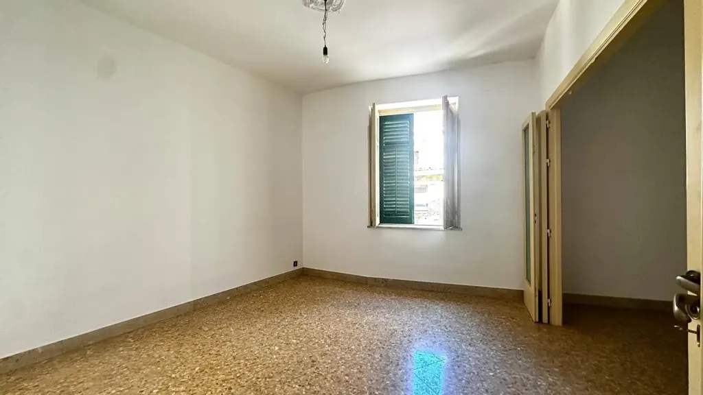 Pièces - 9-Room Apartment in Palermo's Historic Centre
