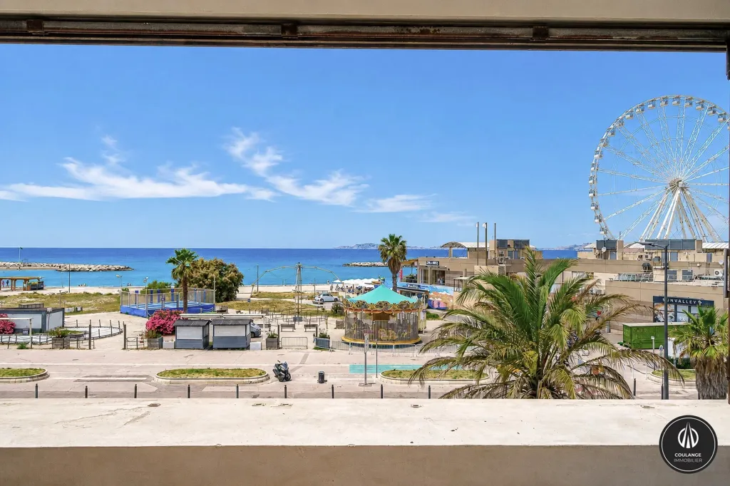 Rõdu - Seafront Apartment with Balcony in Marseille 8th