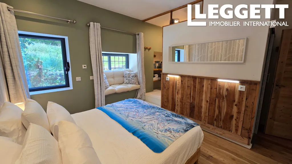 Bedrooms - Family House with Garden near Briançon