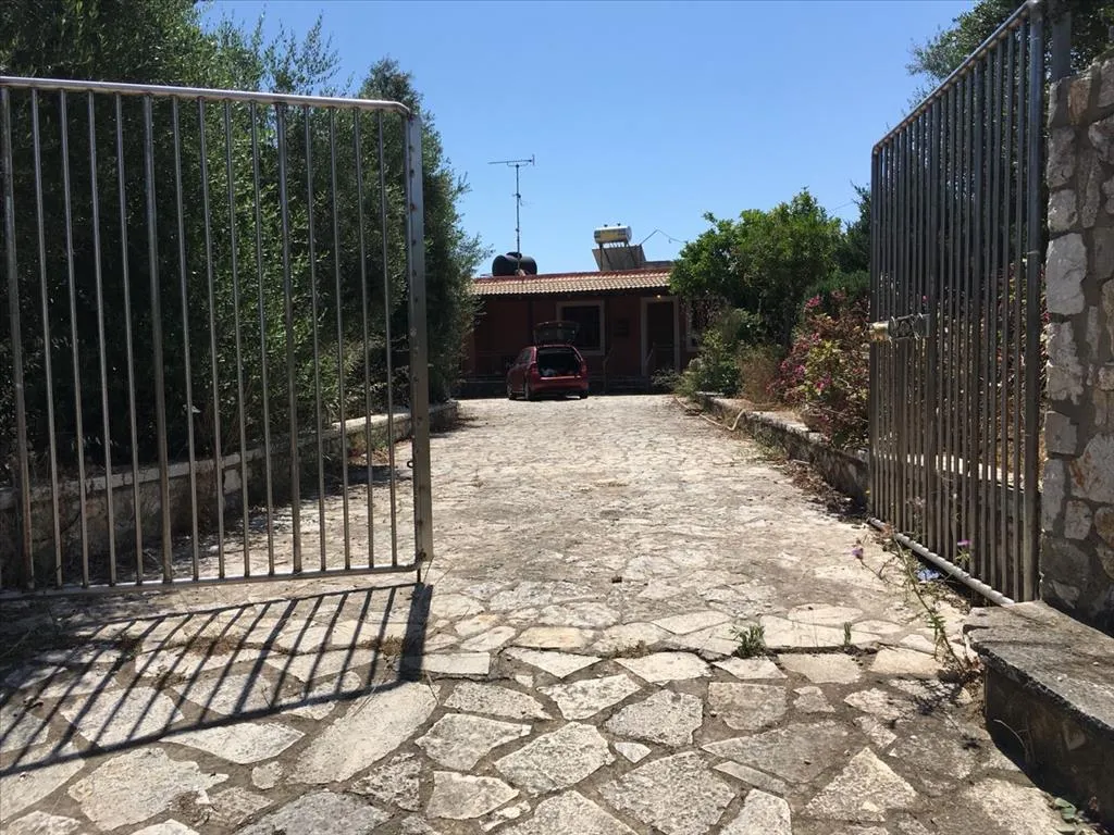Exterior - Detached House with Panoramic Views in Niforeika