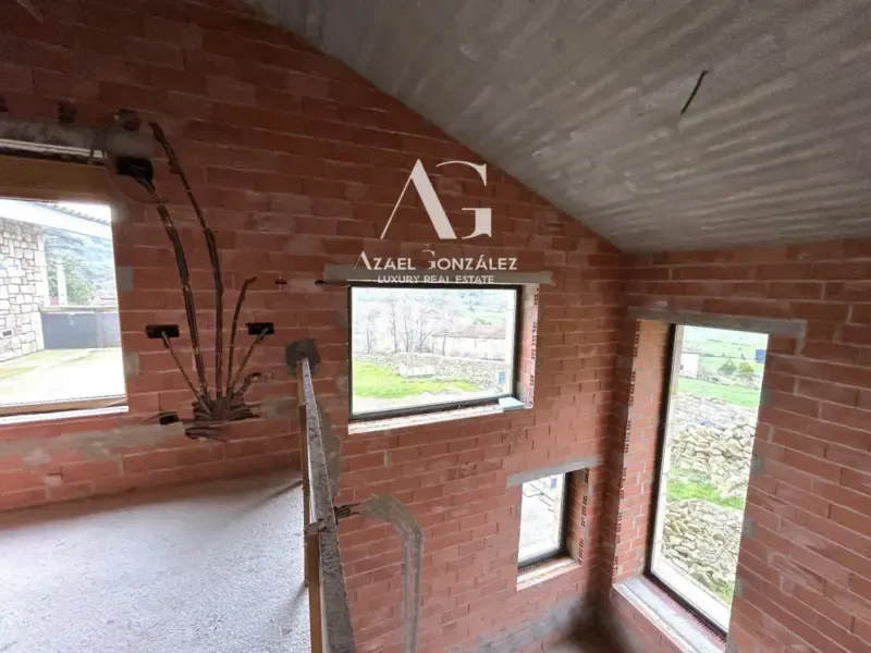 Toad - House with Valley Views in Villacarriedo