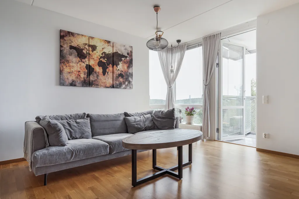 Elutuba - Apartment with South-West Balcony in Tuve