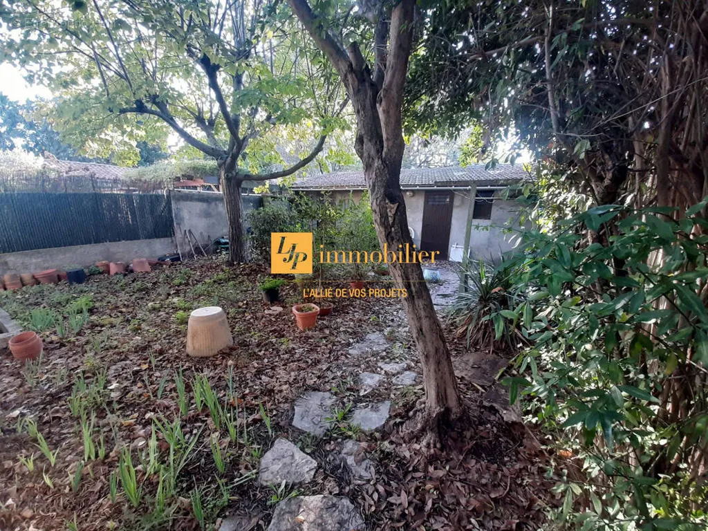 Aed - House with Garden in Montpellier