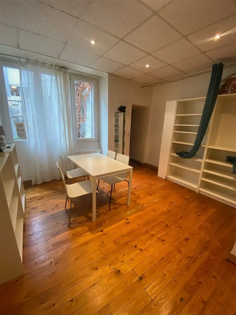 Sala da pranzo - Studio with Kitchenette in Besançon Centre