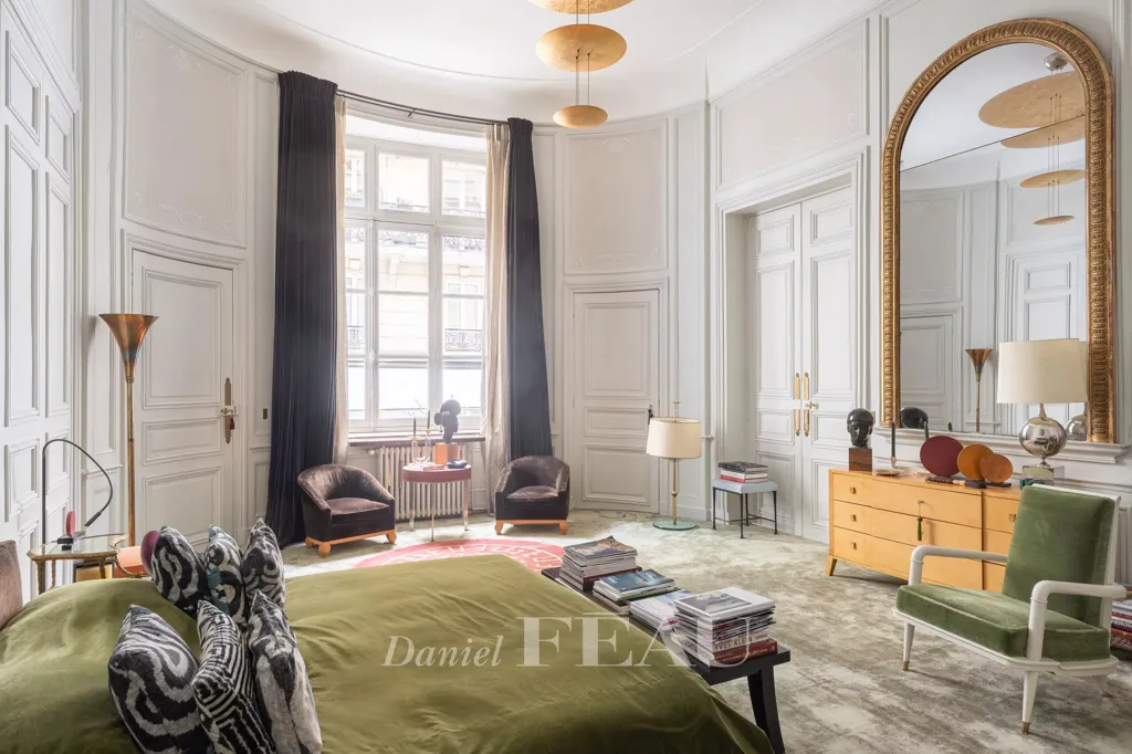 Appartement 7 pièces à Paris 7ème