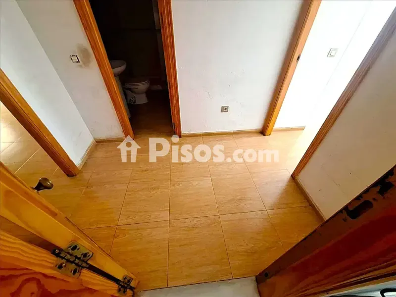 Entrée - Ground Floor Flat with Renovation Potential in Roquetas de Mar