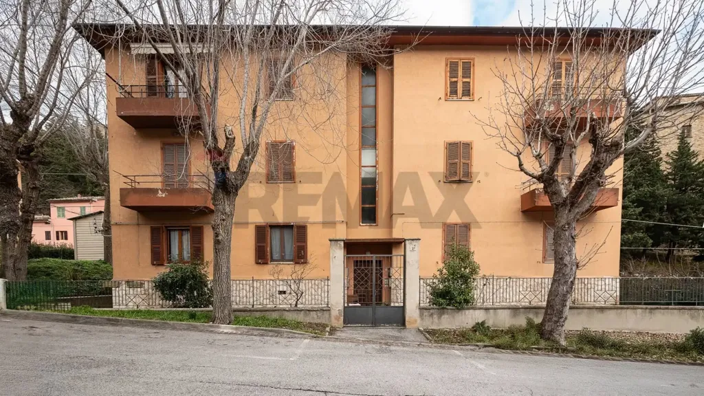 Välivaade - Rustic Apartment with Balcony in Serra San Quirico