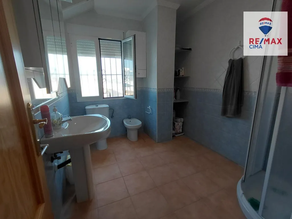 Vannitoad - Spacious House with Terraces in Campo Cámara