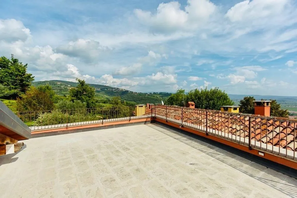 Terrass - Luxury Villa with Lake View in Sant'Ambrogio di Valpolicella
