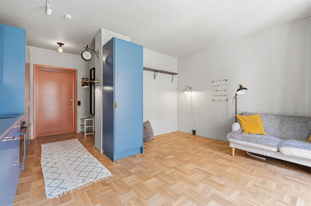 Living Room - Modern Flat with Balcony in Rosendal