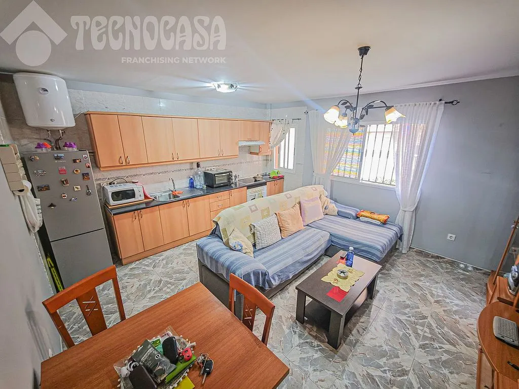 Söögituba - Apartment with Garage and Elevator in Buzanda