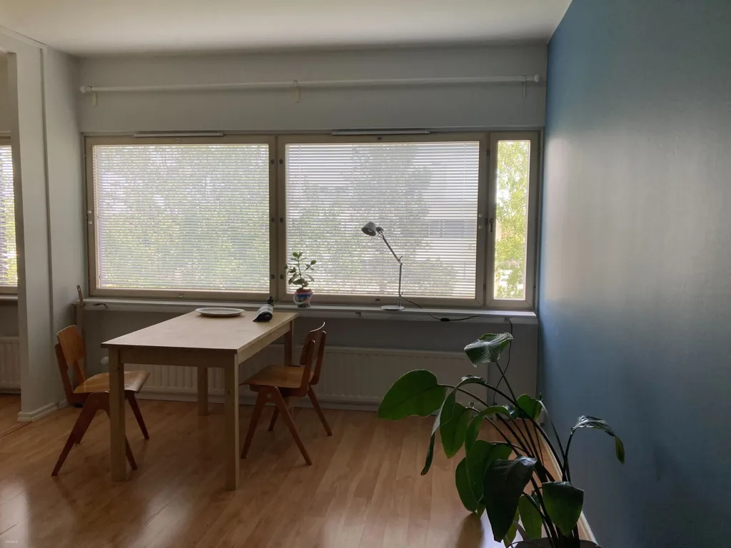 Kabinet - Studio Apartment with Light Rail Access in Oulunkylä