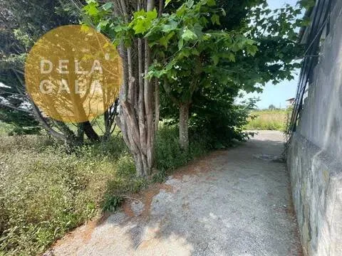 Aed - Chalet with Extensive Land in Getxo