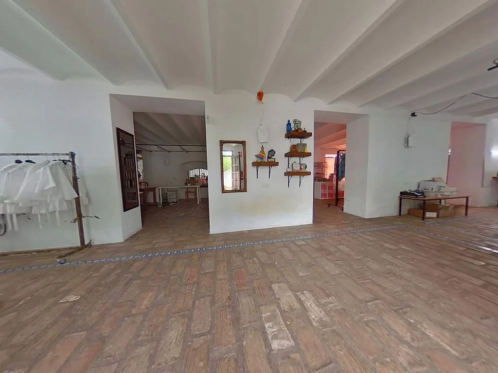Stanze - Historic Palatial Chalet with Terrace in Posadas