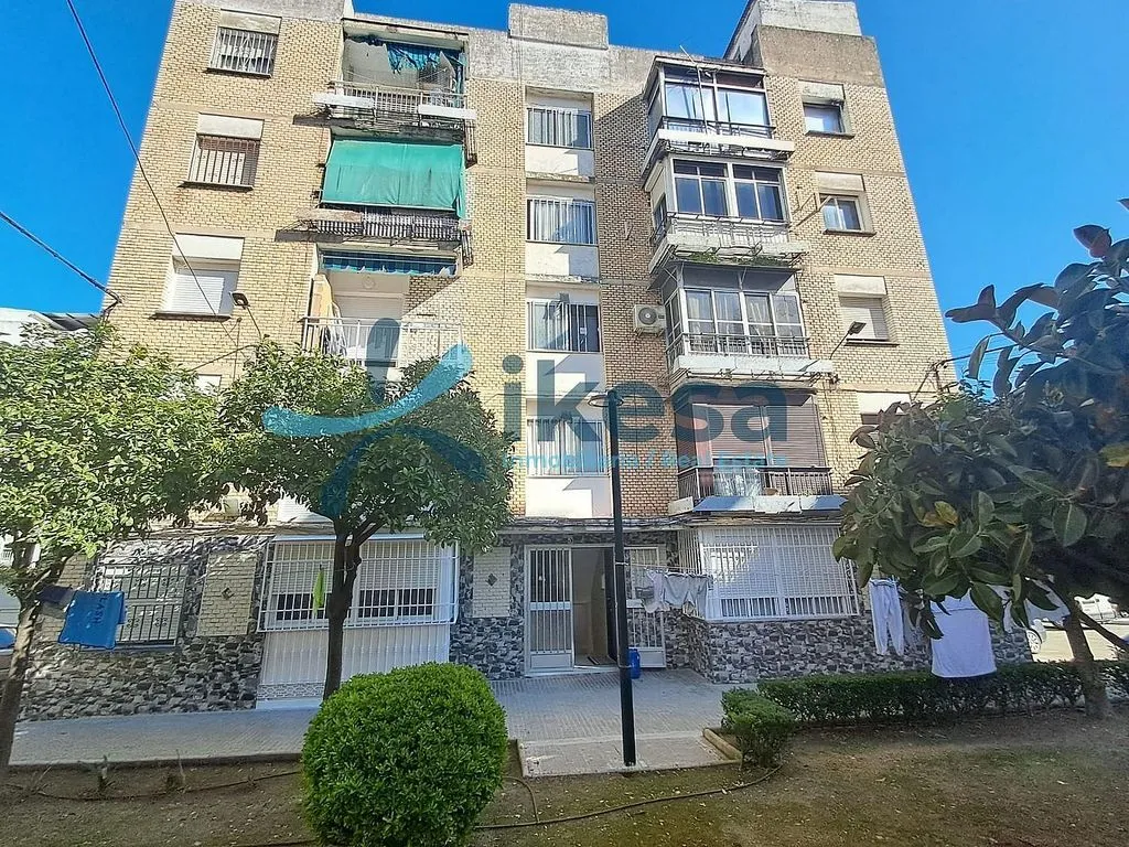 Välivaade - Apartment for Renovation in Lucena