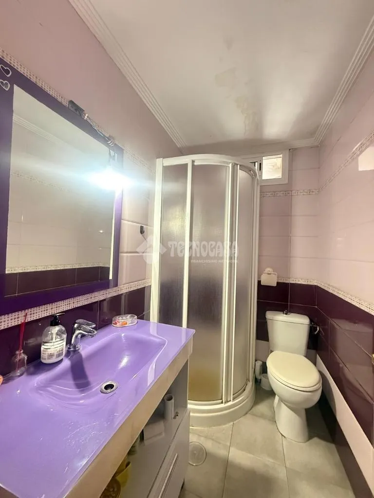 Salles de bain - 1970s Flat with Air Conditioning in Huelva