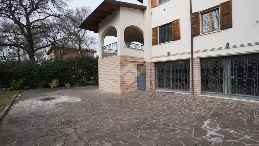 Extérieur - Spacious Apartment with Private Courtyard in Castelnuovo Rangone