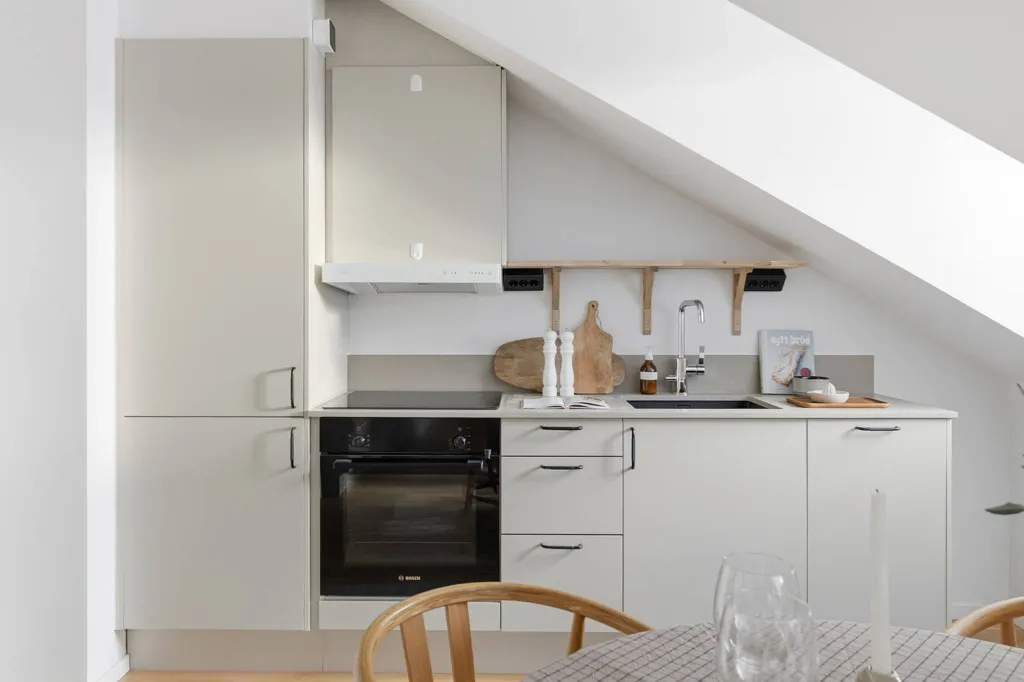 Köök - Modern Loft with Garden Access in Sundbyberg