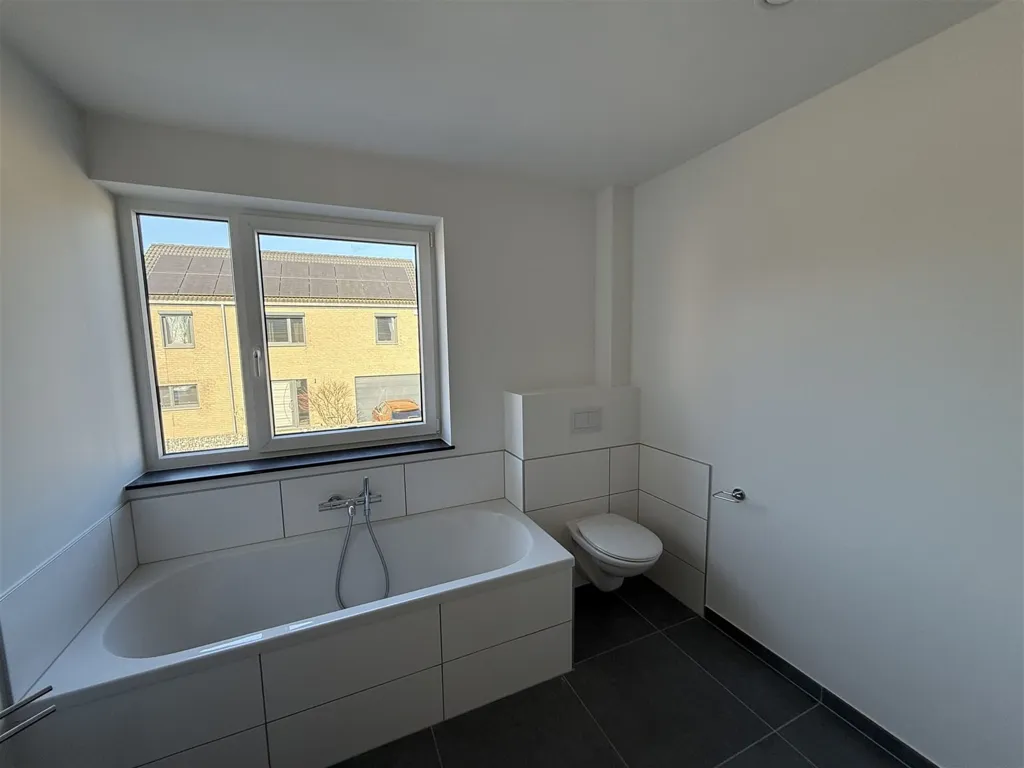 Bagni - Eco-Friendly House with Solar Panels in Cerexhe-Heuseux