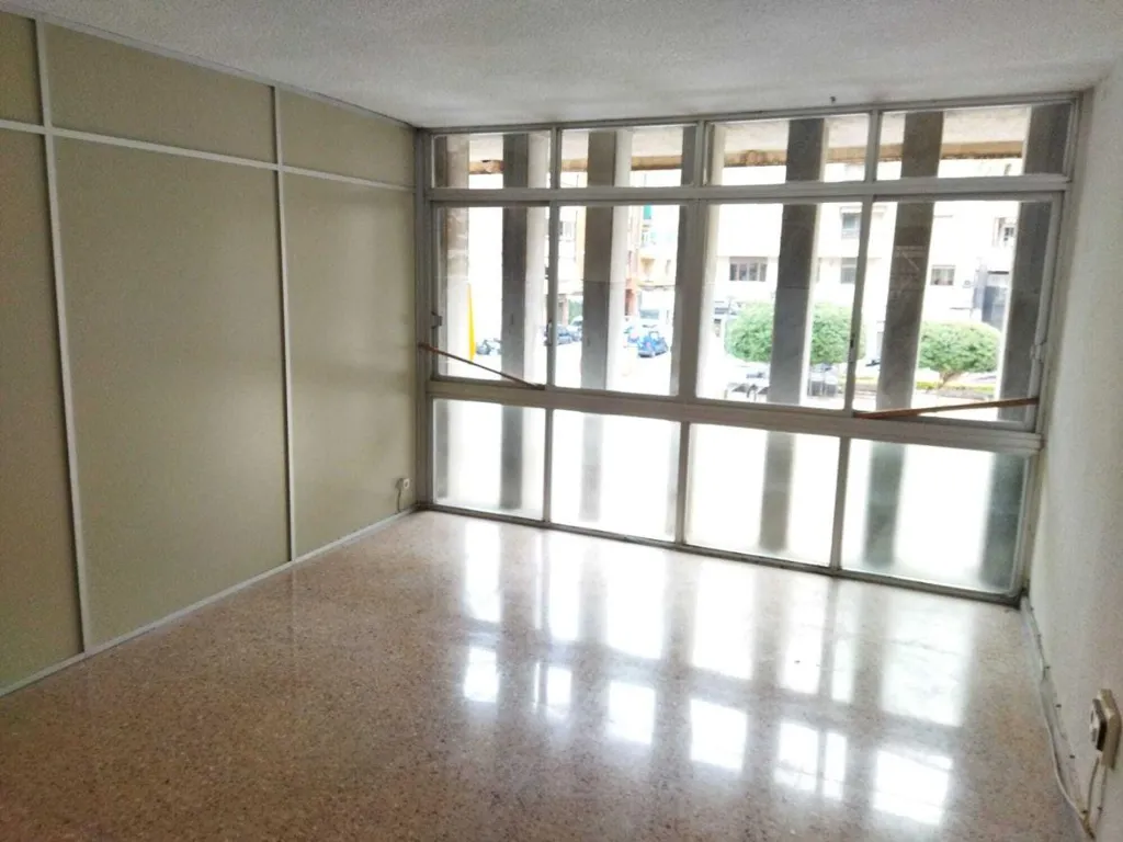 Pièces - Office with Lift in Centro, San Juan